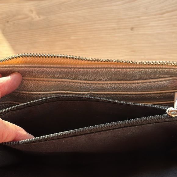 2 Betsey Johnson Wallets 1 Pink 1 Gray Length 8 Inches Width 5 Inches - Picture 8 of 13